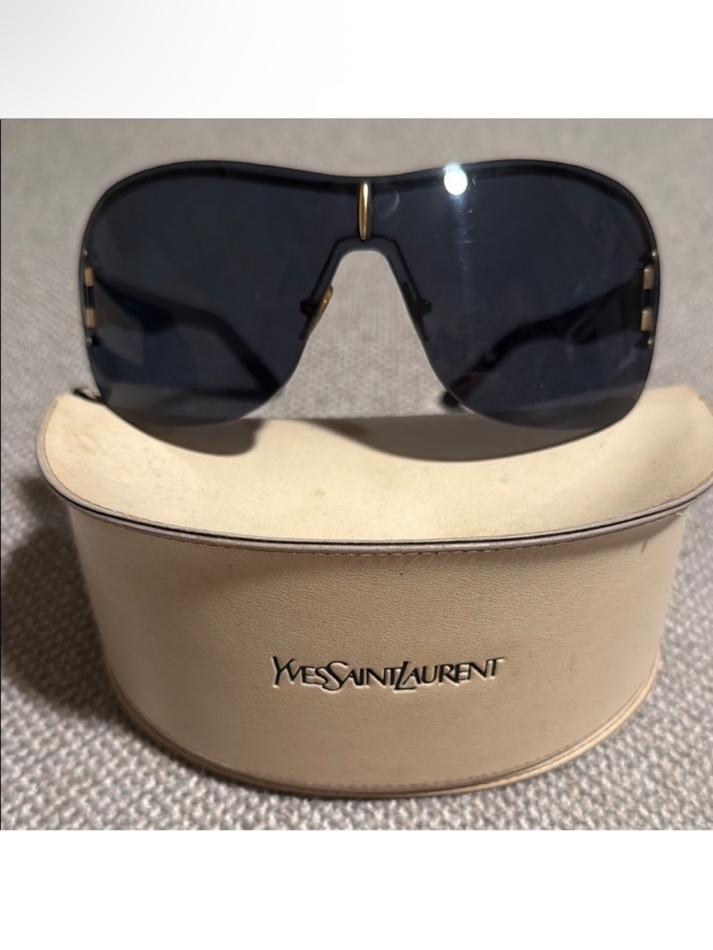 Sale 🤯 Yves Saint Laurent Y2K Black Shield Sunglasses